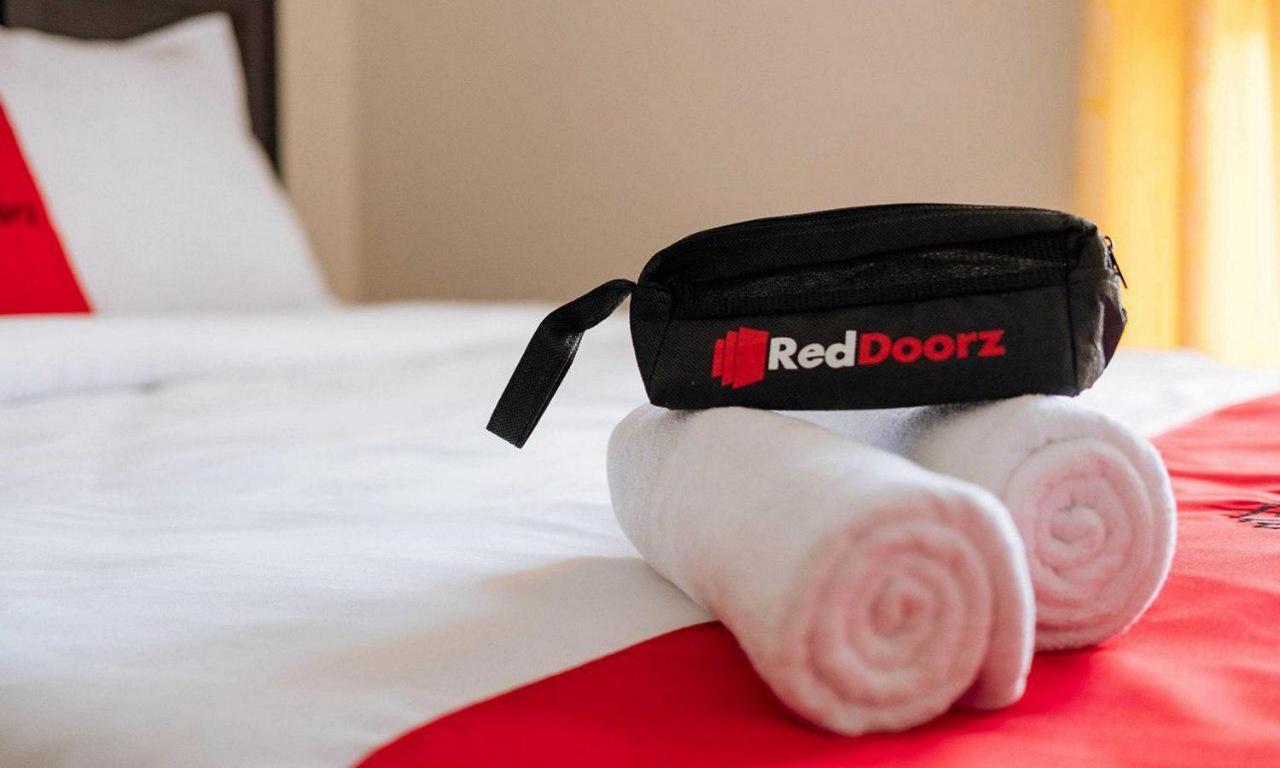 Hotel Reddoorz Syariah Near Rs Awal Bros Batam Nagoja Zewnętrze zdjęcie