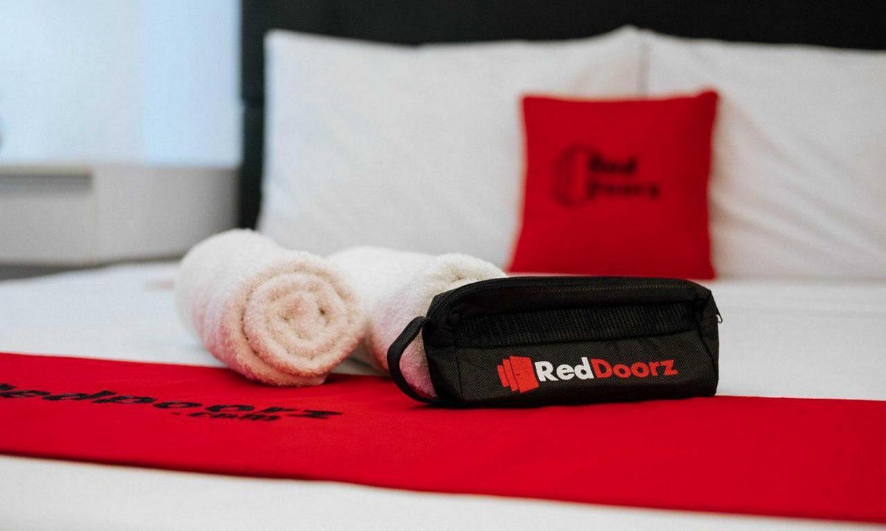 Hotel Reddoorz Syariah Near Rs Awal Bros Batam Nagoja Zewnętrze zdjęcie